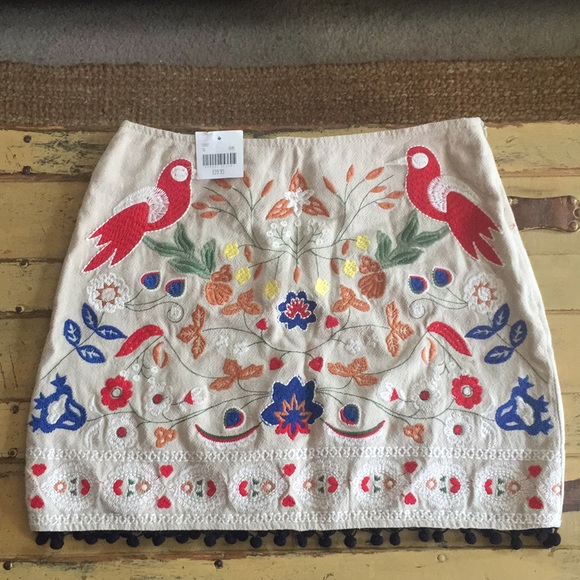 NWT ANTHROPOLOGIE BOHO EMBROIDERED MINI SKIRT XS M - Picture 4 of 14